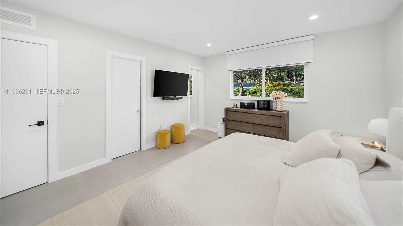 Small Image of 5835 SOUTH WEST 100TH TER, Pinecrest Number 16