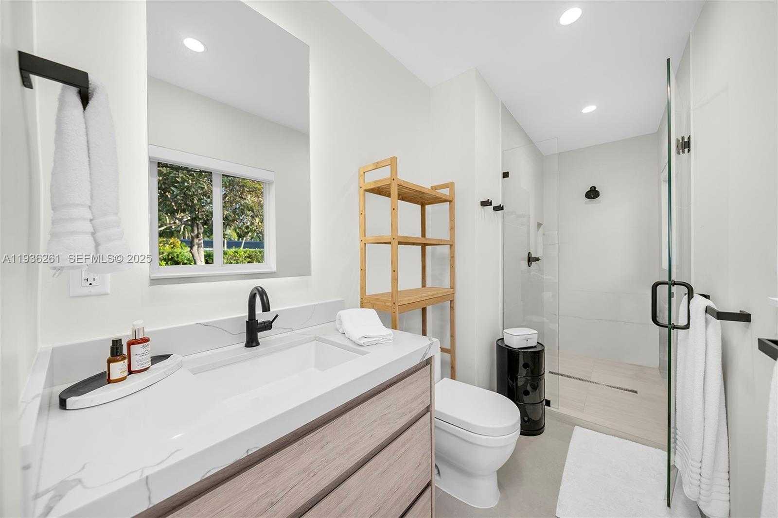 Small Image of 5835 SOUTH WEST 100TH TER, Pinecrest Number 17