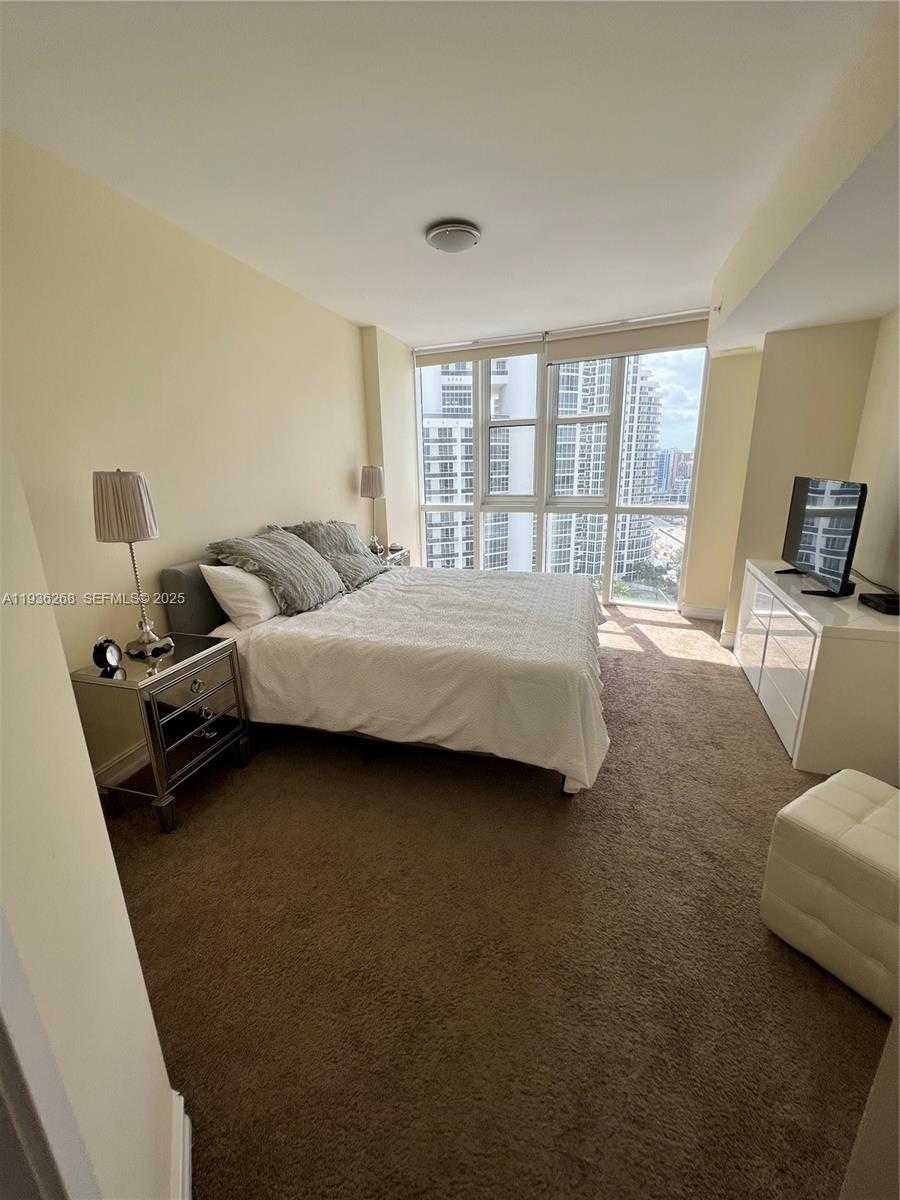 Small Image of 18201 COLLINS AVE #1801A, Sunny Isles Beach Number 21