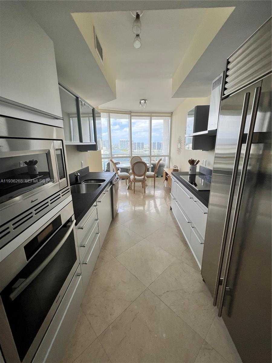 Small Image of 18201 COLLINS AVE #1801A, Sunny Isles Beach Number 3