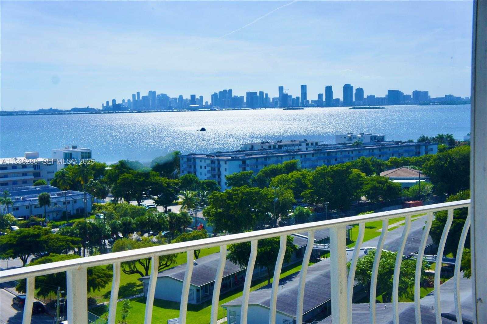 Small Image of 7601 EAST TREASURE DR #1406, North Bay Village Number 30