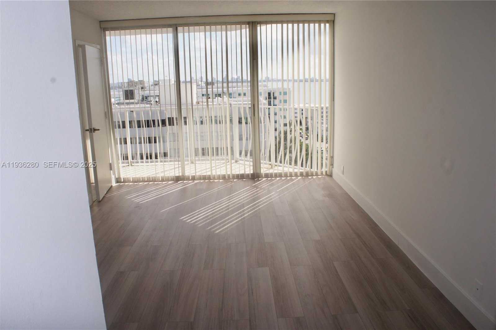 Small Image of 7601 EAST TREASURE DR #1406, North Bay Village Number 8