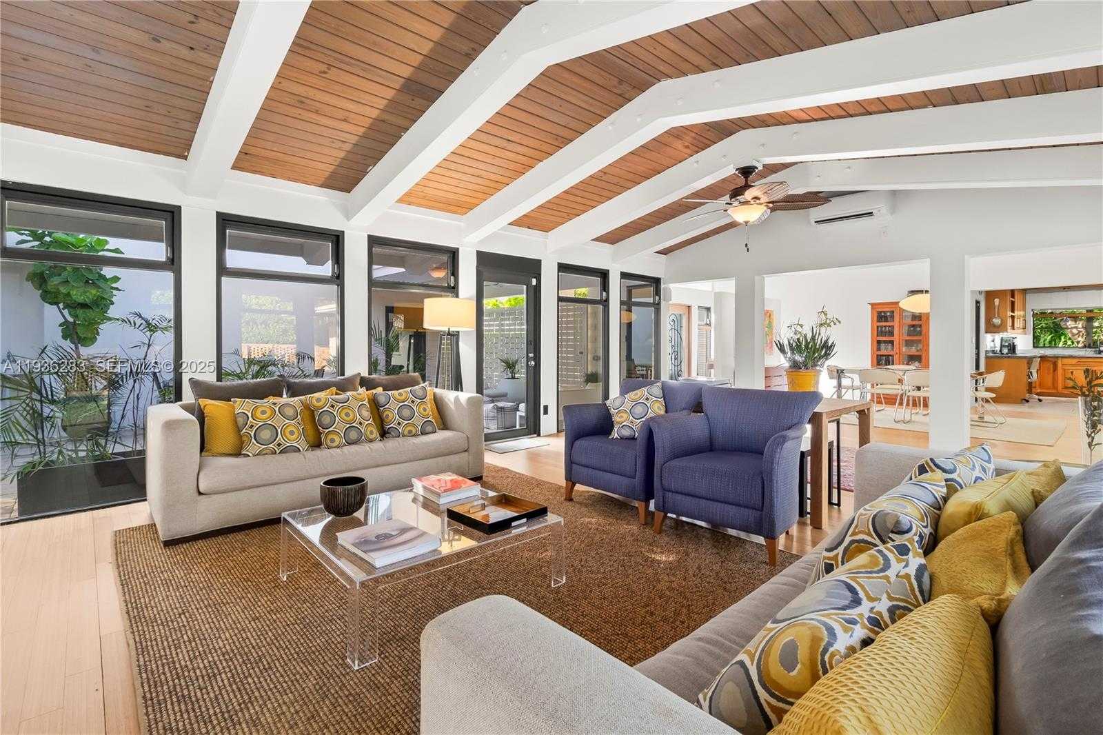 Small Image of 2132 MIDDLE RIVER DR, Fort Lauderdale Number 14