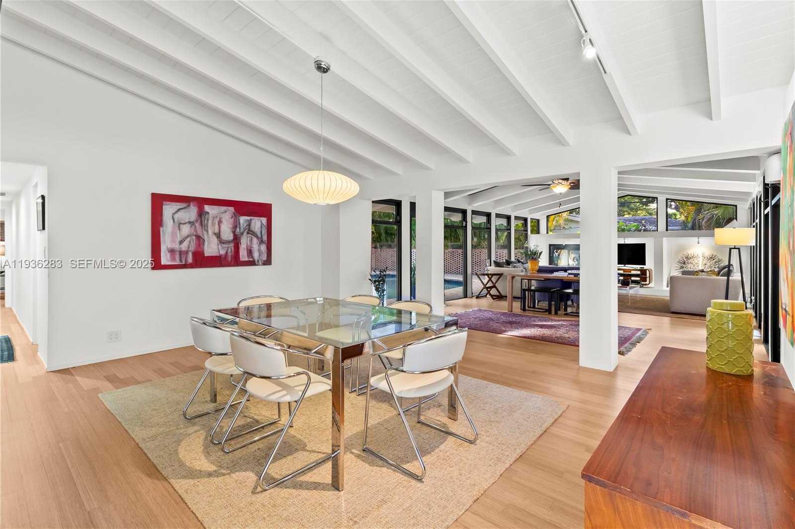 Small Image of 2132 MIDDLE RIVER DR, Fort Lauderdale Number 16