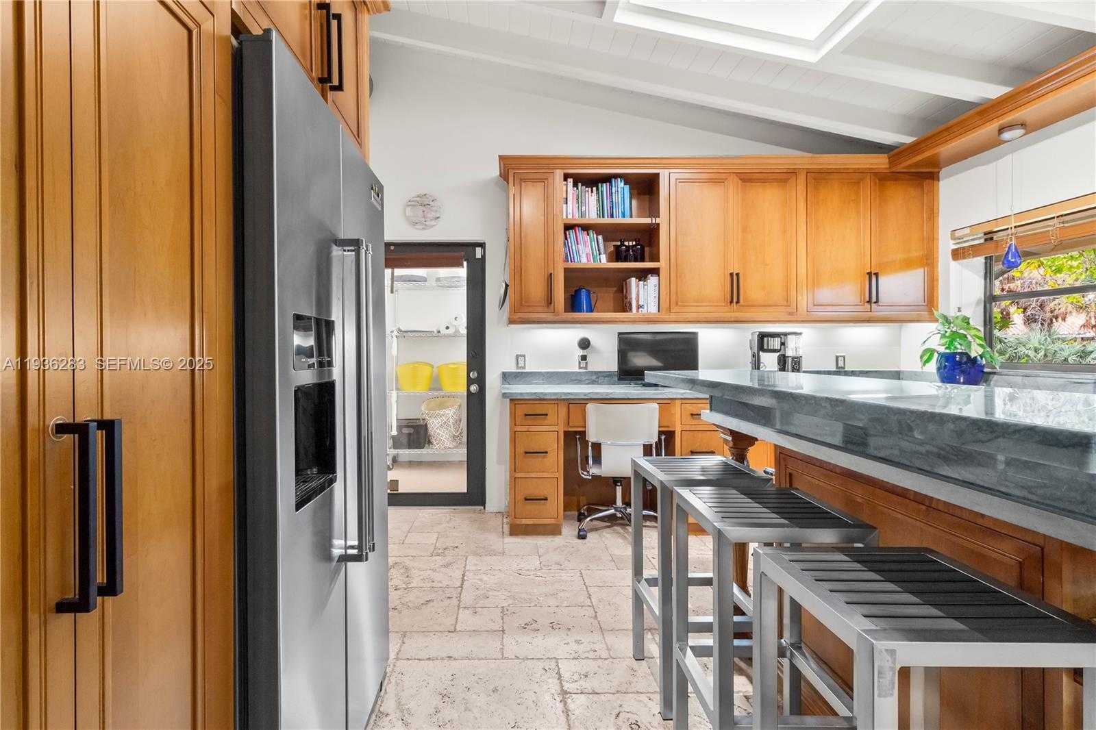 Small Image of 2132 MIDDLE RIVER DR, Fort Lauderdale Number 23