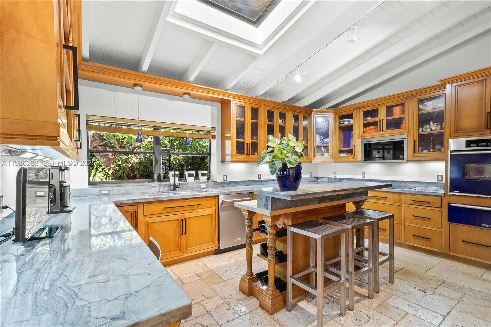 Small Image of 2132 MIDDLE RIVER DR, Fort Lauderdale Number 26