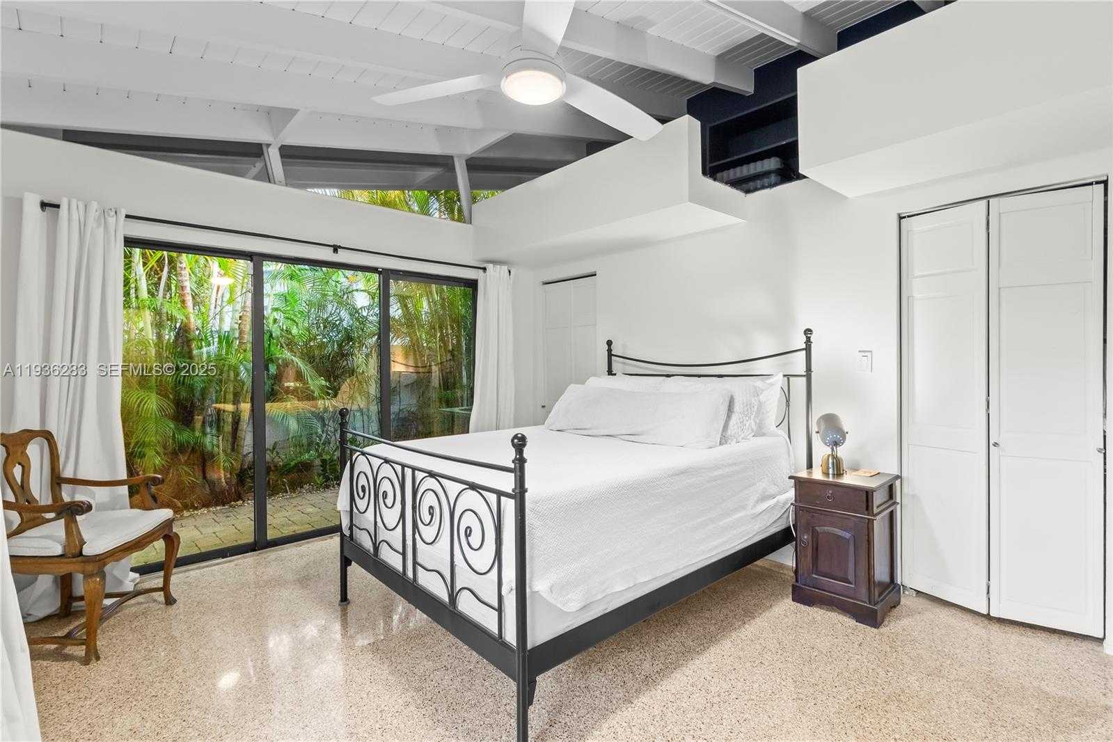 Small Image of 2132 MIDDLE RIVER DR, Fort Lauderdale Number 31