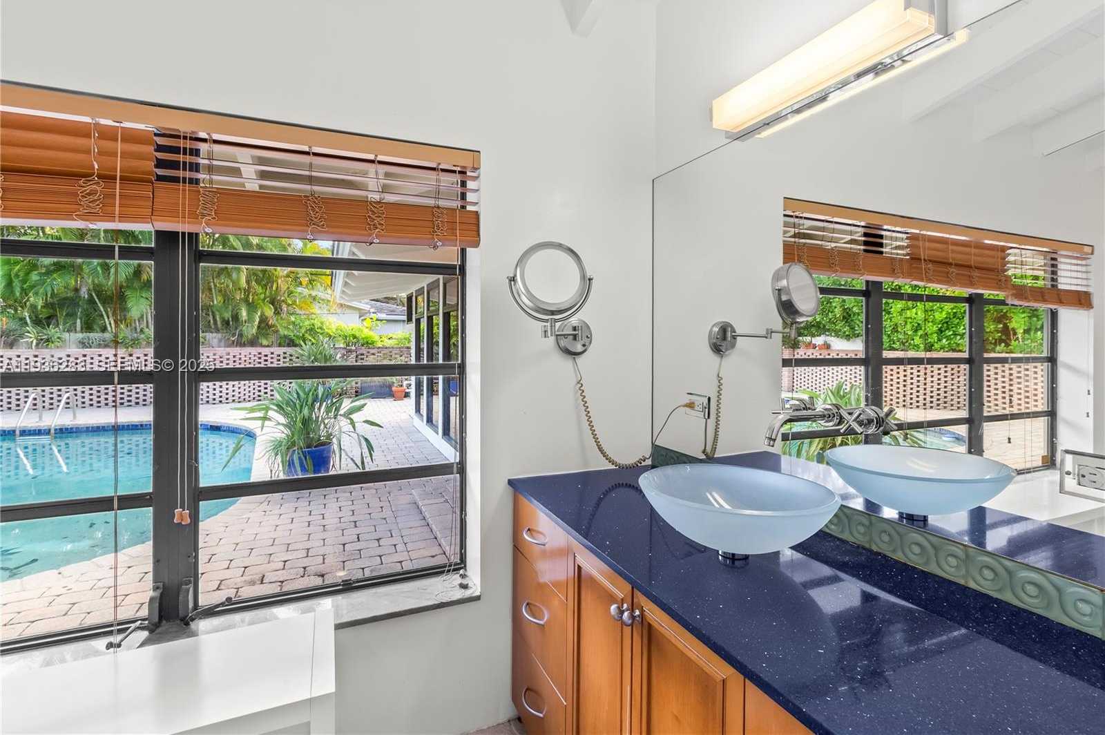 Small Image of 2132 MIDDLE RIVER DR, Fort Lauderdale Number 35