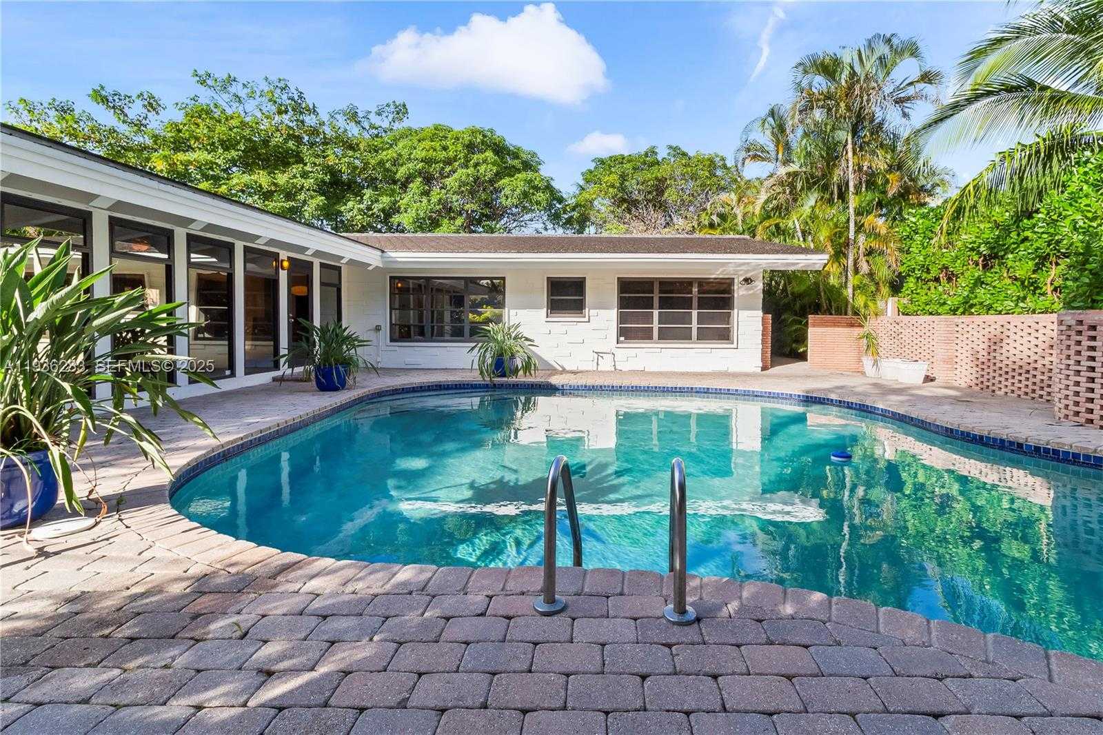 Small Image of 2132 MIDDLE RIVER DR, Fort Lauderdale Number 42