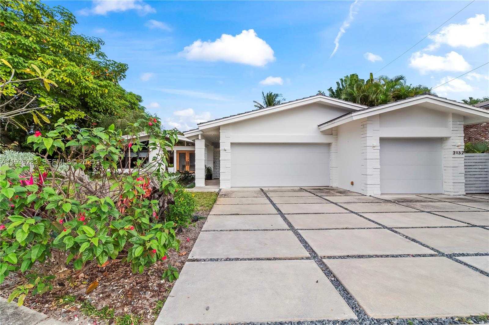 Small Image of 2132 MIDDLE RIVER DR, Fort Lauderdale Number 52