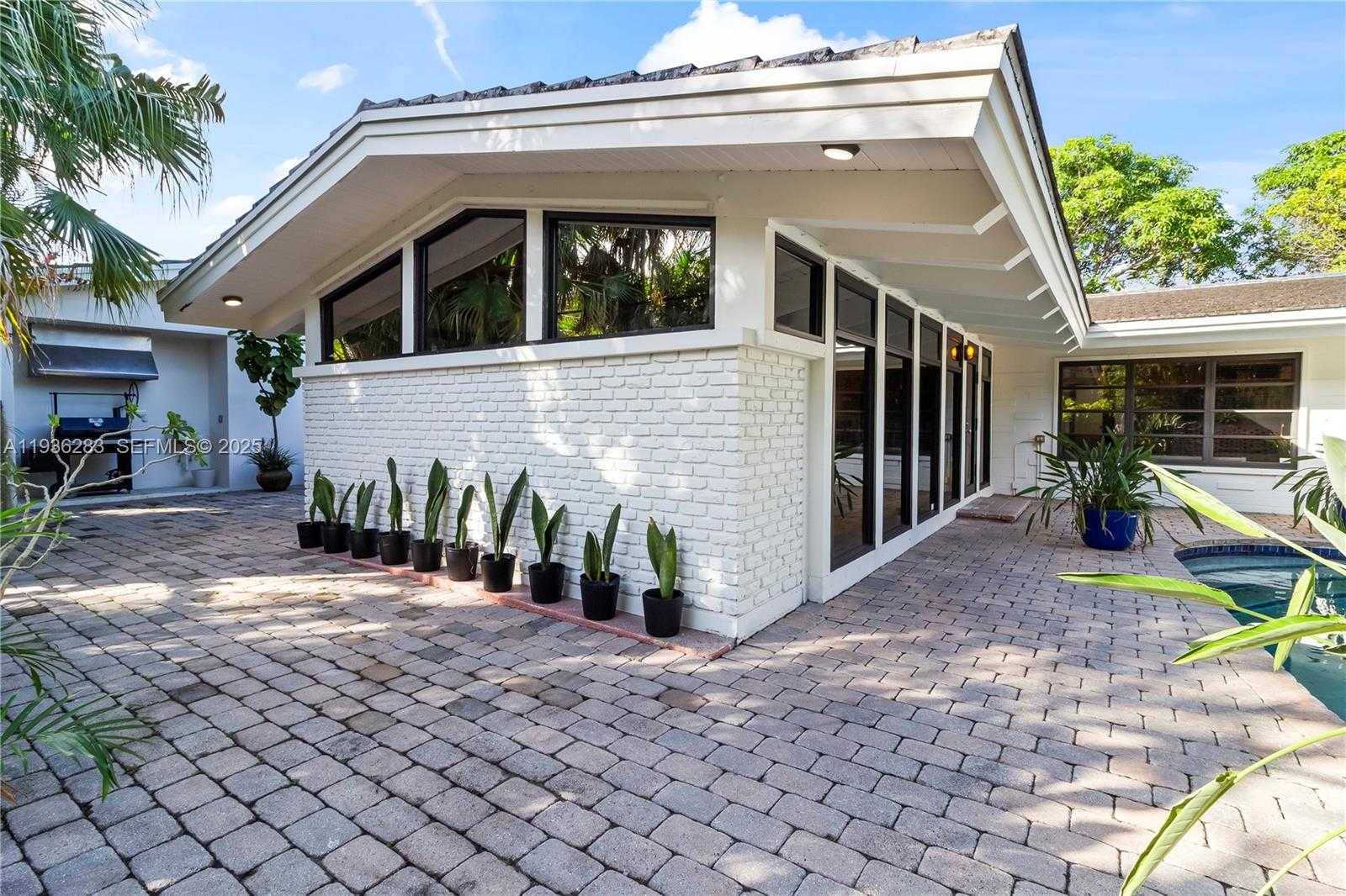Small Image of 2132 MIDDLE RIVER DR, Fort Lauderdale Number 53