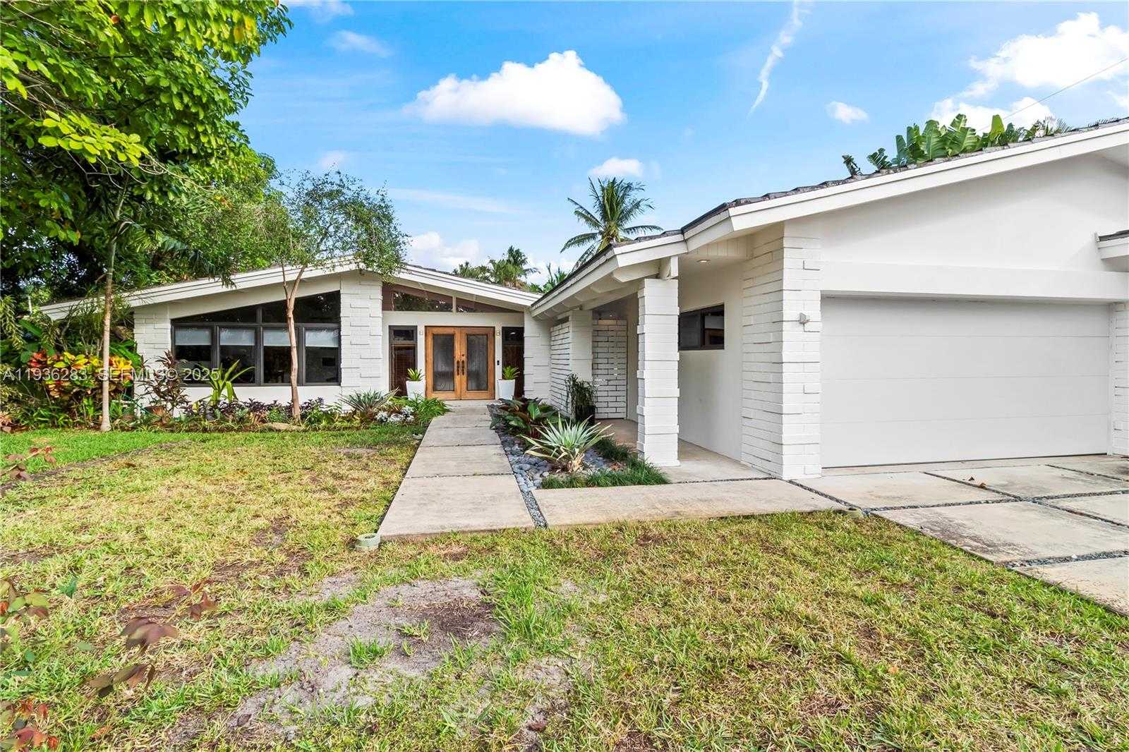 Small Image of 2132 MIDDLE RIVER DR, Fort Lauderdale Number 68