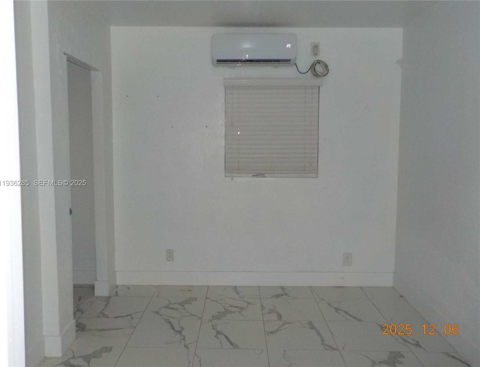 Small Image of 1211 WEST 34TH ST #Back, Hialeah Number 3