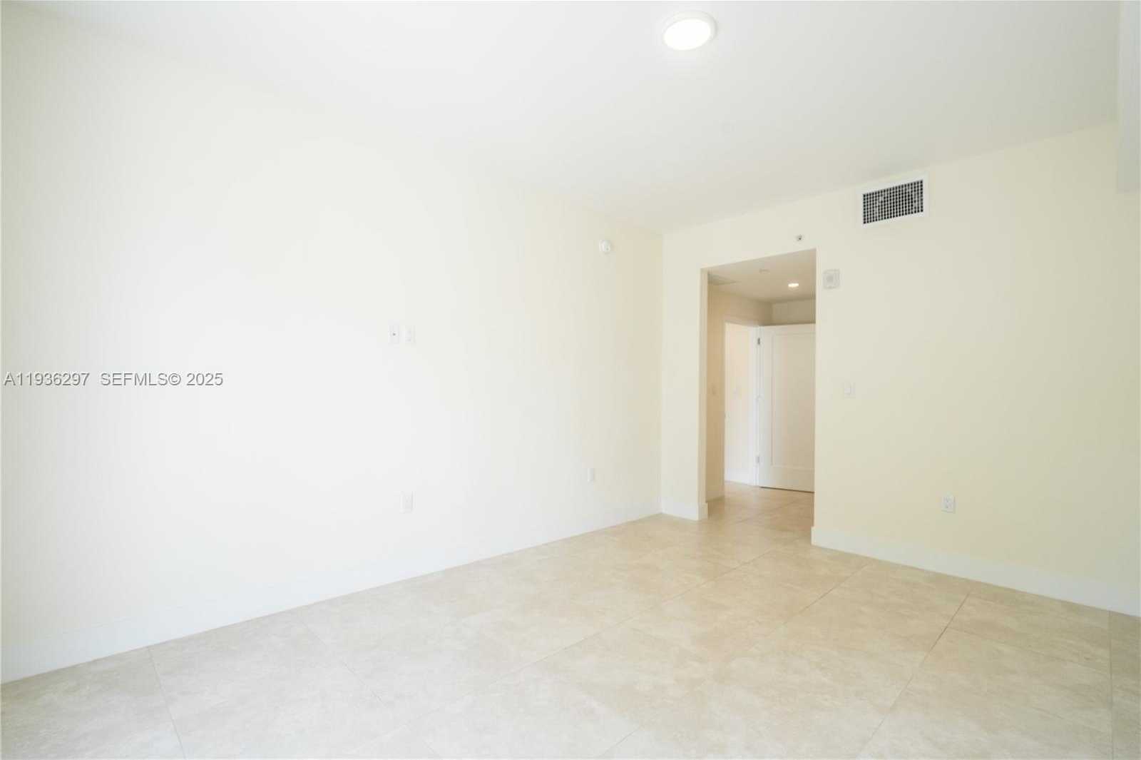 Small Image of 1091 GALIANO ST #306, Coral Gables Number 23