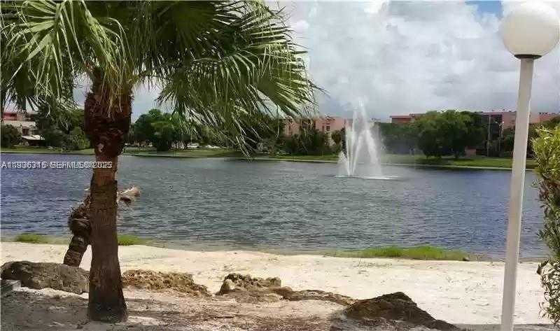 Small Image of 9363 FONTAINEBLEAU BLVD #H206, Miami Number 2