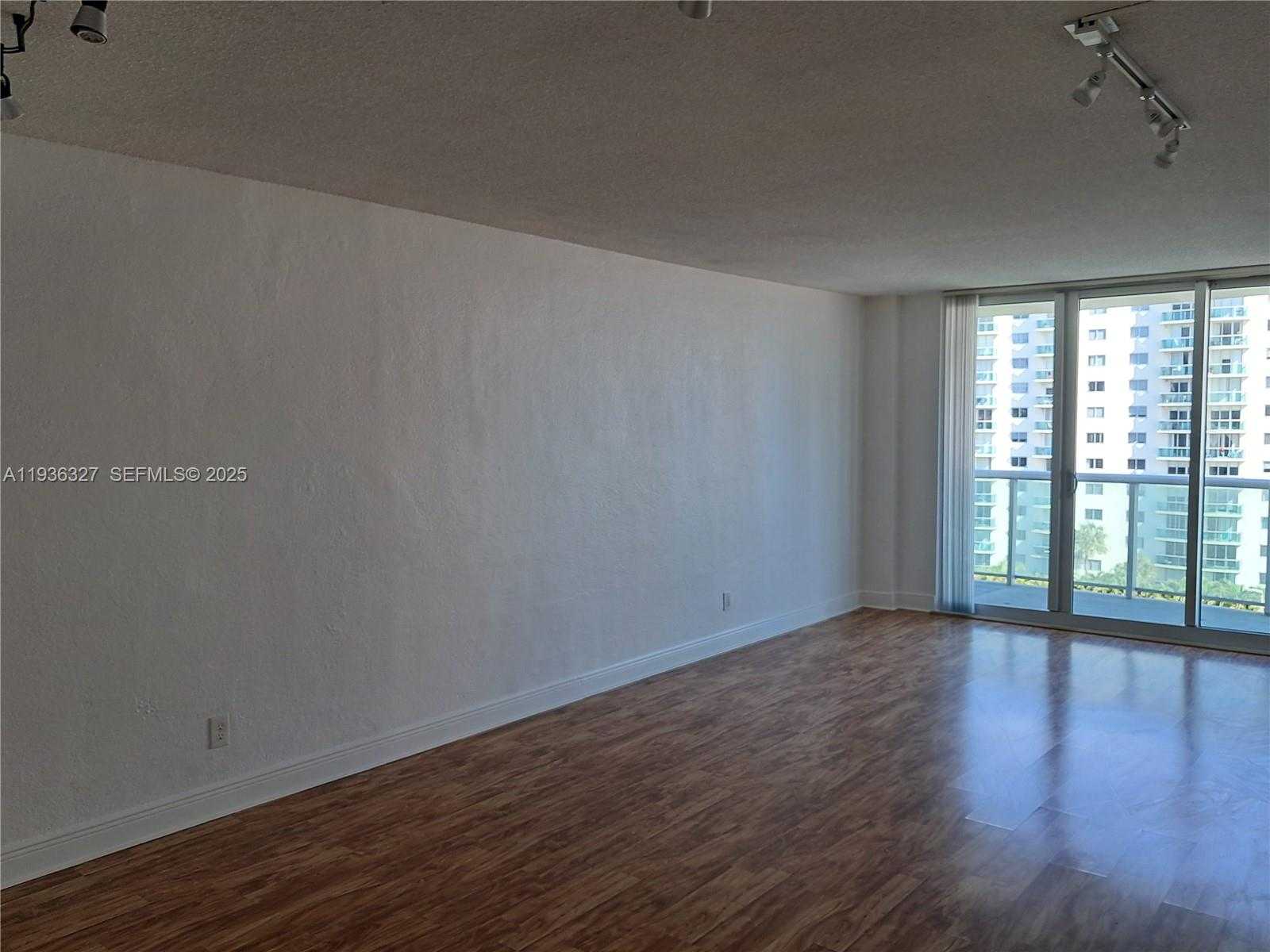 Small Image of 19380 COLLINS AVE #806, Sunny Isles Beach Number 14