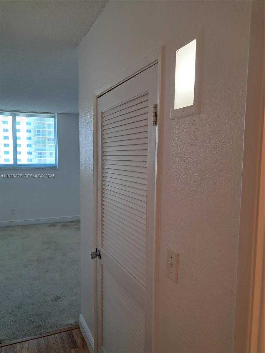 Small Image of 19380 COLLINS AVE #806, Sunny Isles Beach Number 8