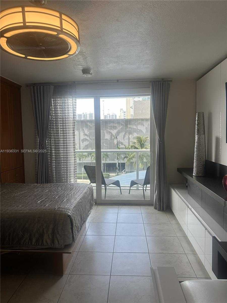 Small Image of 19201 COLLINS AVE #236, Sunny Isles Beach Number 4