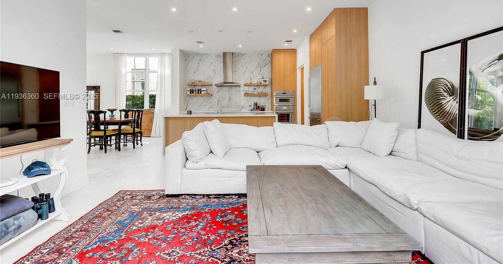 Small Image of 3400 PONCE DE LEON BLVD, Coral Gables Number 12