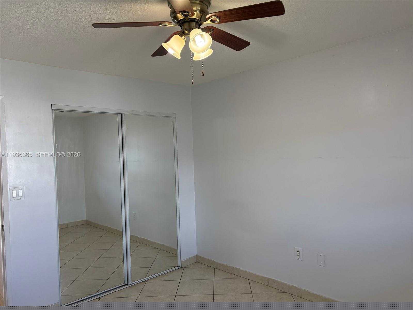 Small Image of 1750 NE 191st St, Miami, FL 33179, USA Number 16