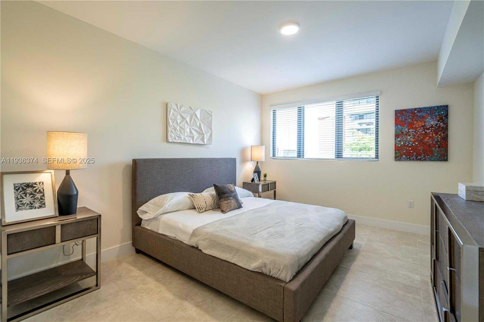 Imagen de Pequeño Objeto