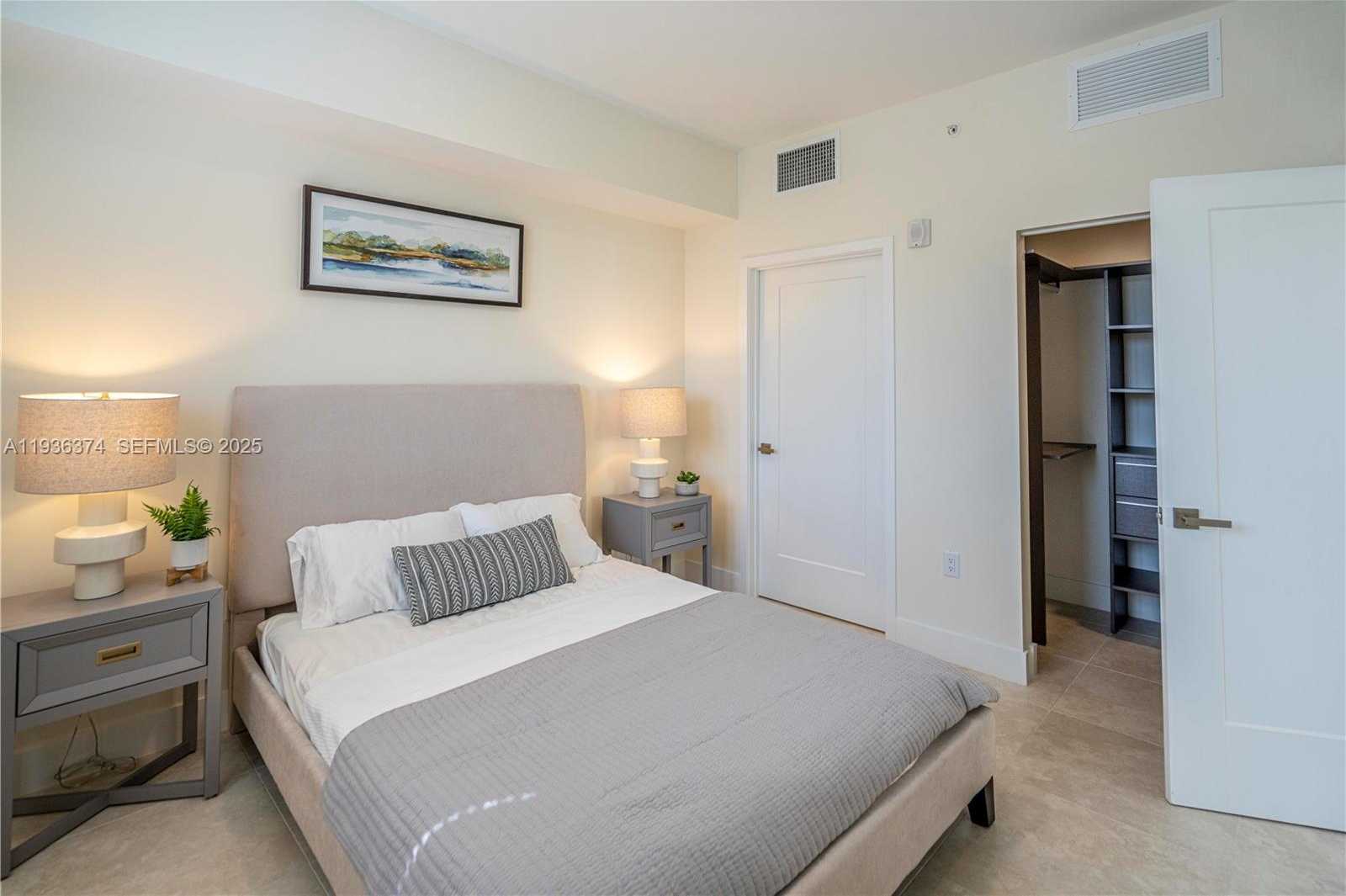 Imagen de Pequeño Objeto