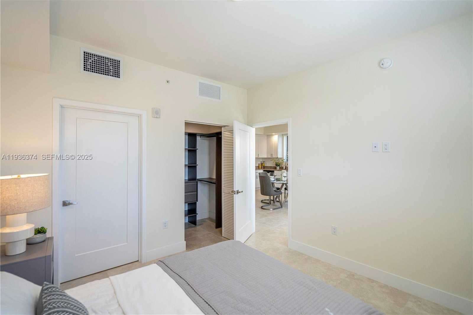 Imagen de Pequeño Objeto