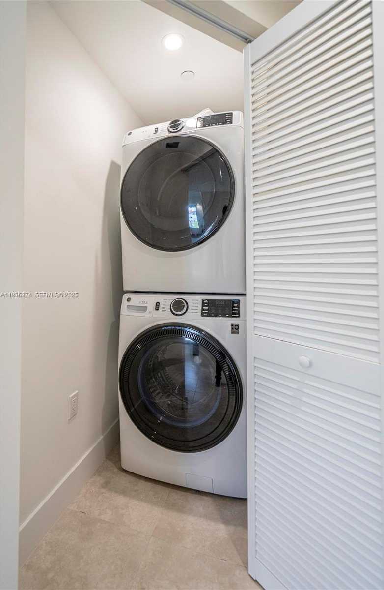 Imagen de Pequeño Objeto