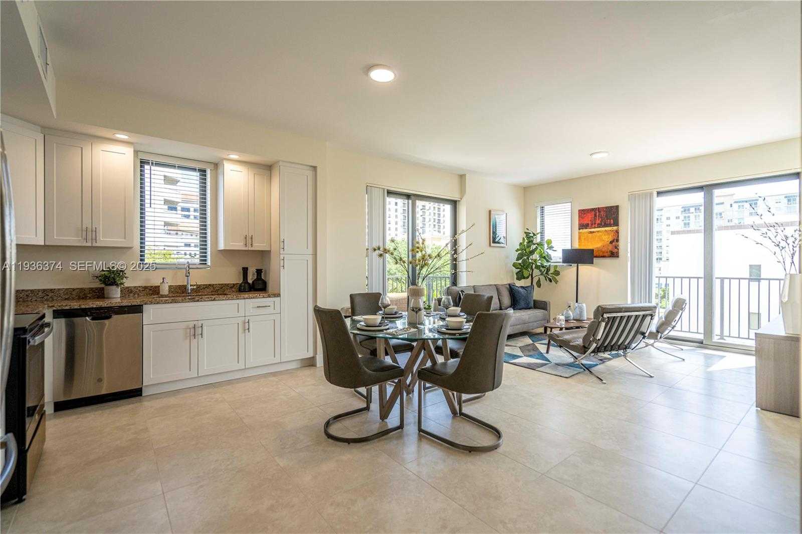 Imagen de Pequeño Objeto