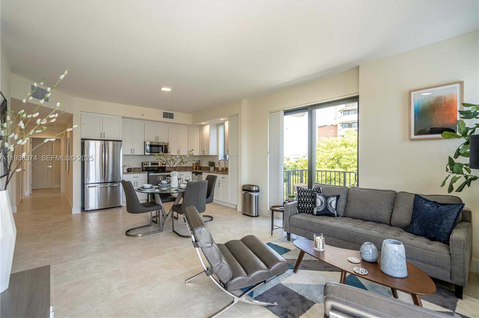 Imagen de Pequeño Objeto