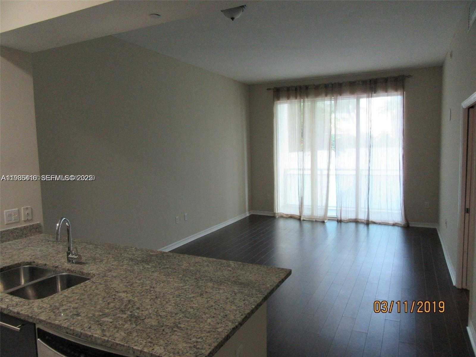 Small Image of 950 BRICKELL BAY DR #1003, Miami Number 3