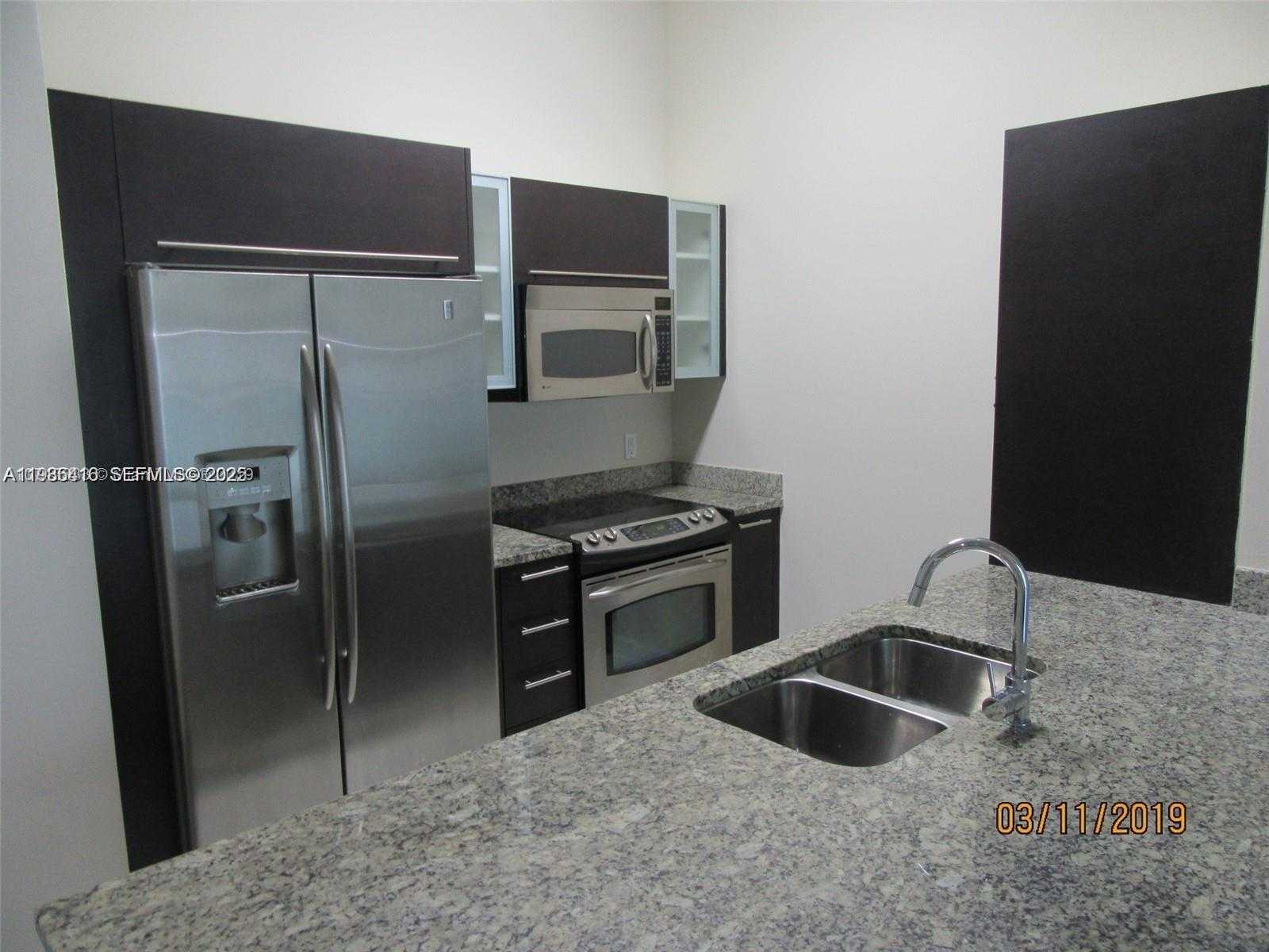Small Image of 950 BRICKELL BAY DR #1003, Miami Number 4