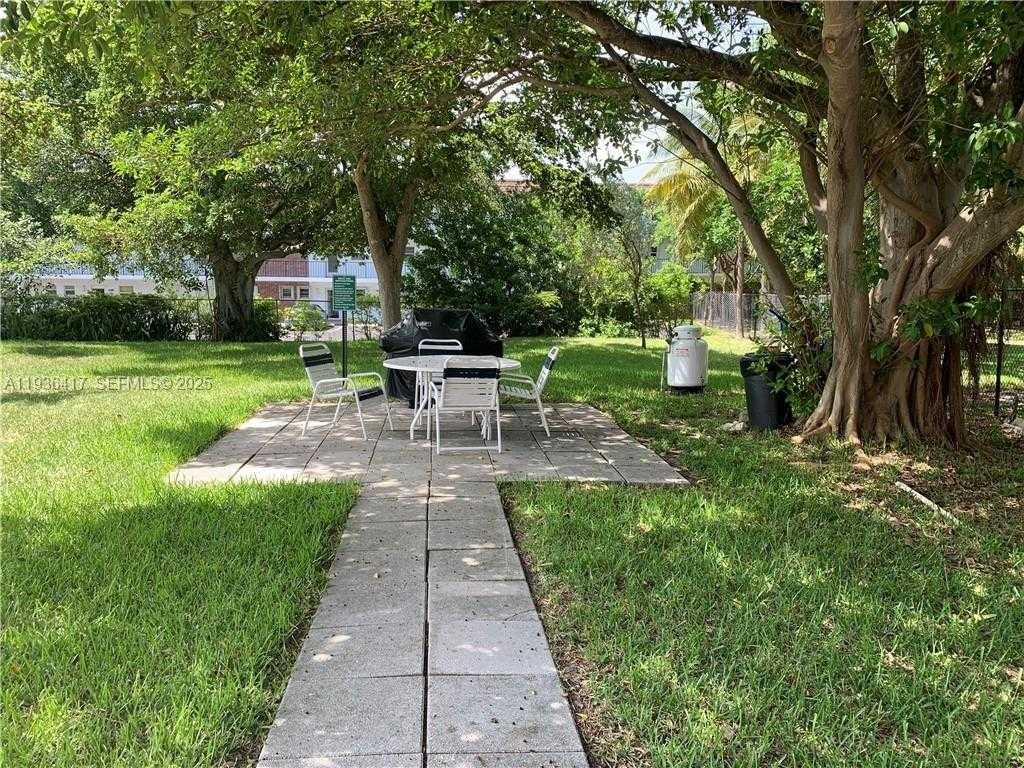 Small Image of 1541 SOUTH OCEAN BLVD #317, Lauderdale By The Sea Number 11