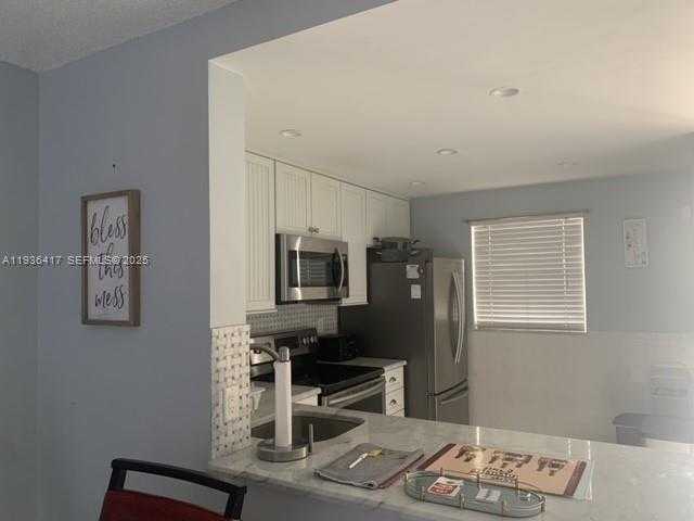 Small Image of 1541 SOUTH OCEAN BLVD #317, Lauderdale By The Sea Number 25