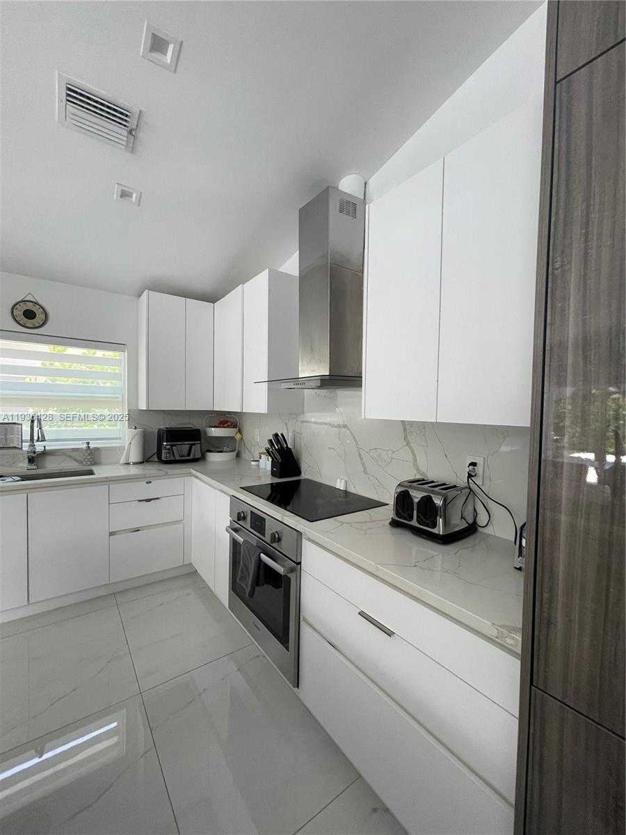 Imagen de Pequeño Objeto