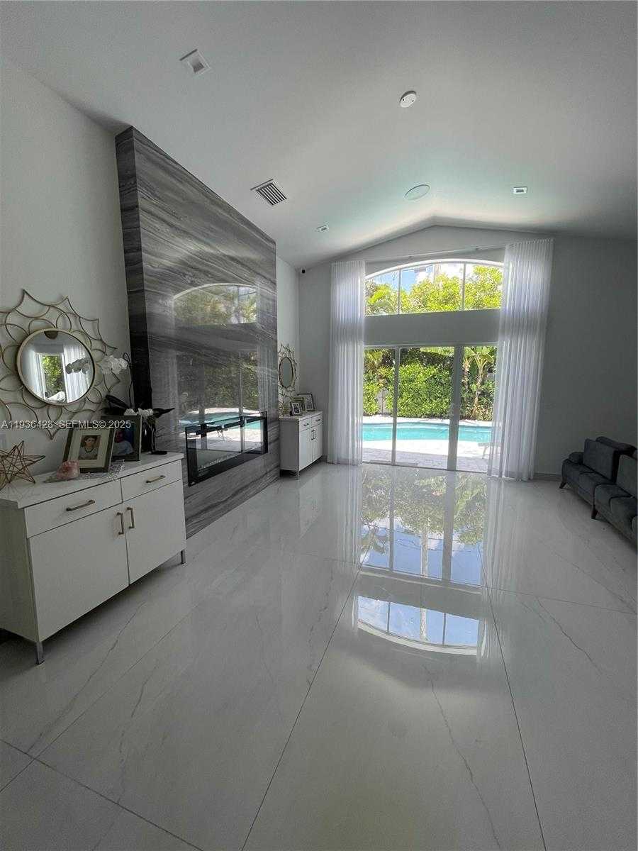 Imagen de Pequeño Objeto