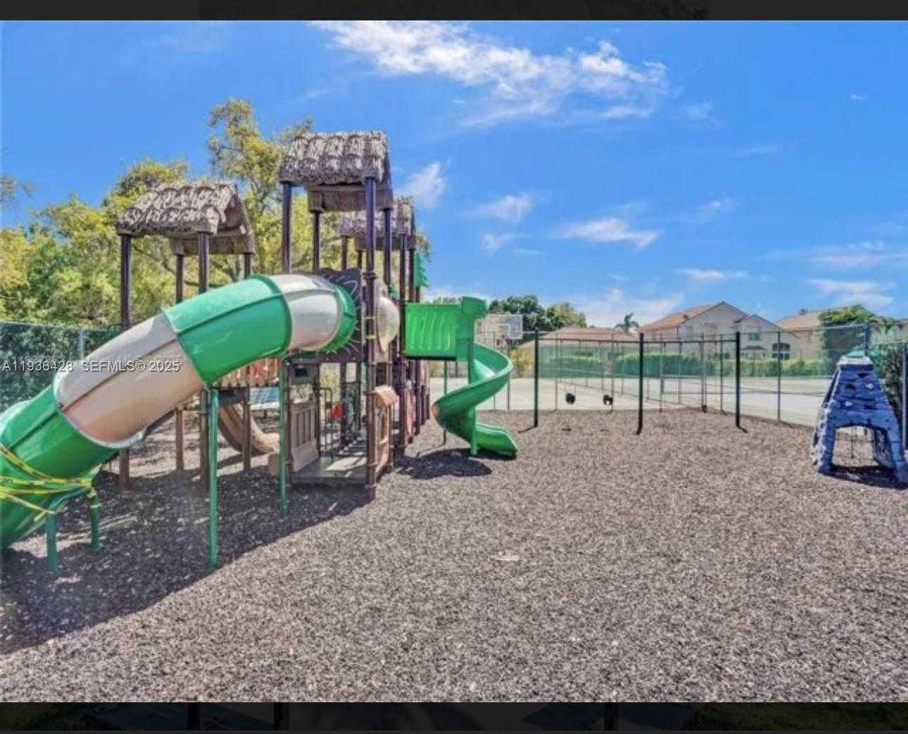 Imagen de Pequeño Objeto