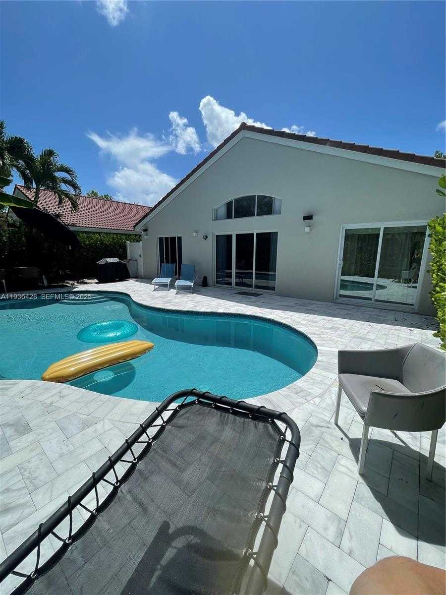 Imagen de Pequeño Objeto