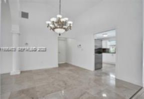 Small Image of 13015 BISCAYNE ISLAND TER, North Miami Number 16