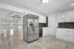 Small Image of 13015 BISCAYNE ISLAND TER, North Miami Number 21