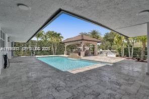 Small Image of 13015 BISCAYNE ISLAND TER, North Miami Number 3
