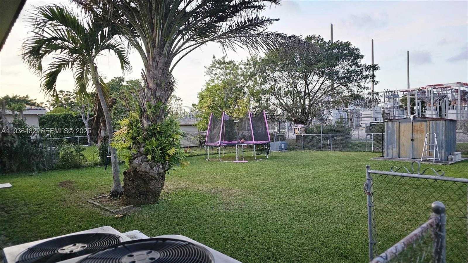 Small Image of 9721 SOUTH WEST 37TH TER #9721, Miami Number 20