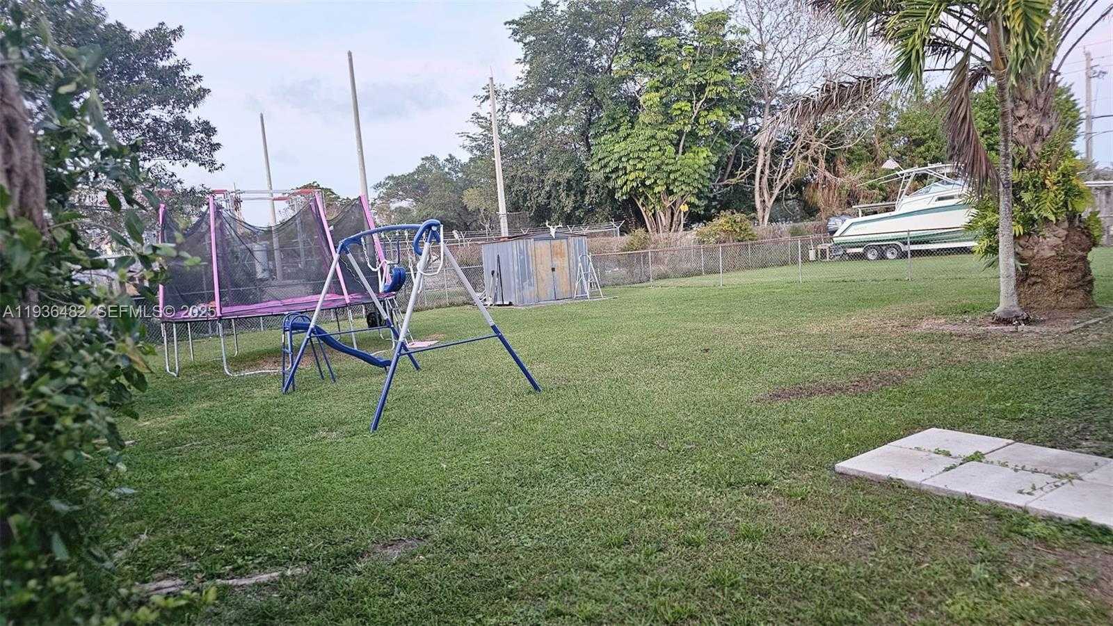 Small Image of 9721 SOUTH WEST 37TH TER #9721, Miami Number 21