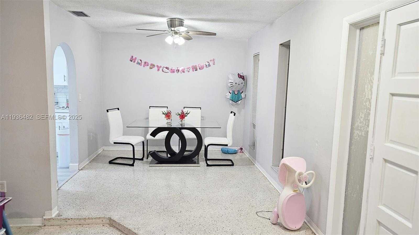 Small Image of 9721 SOUTH WEST 37TH TER #9721, Miami Number 7