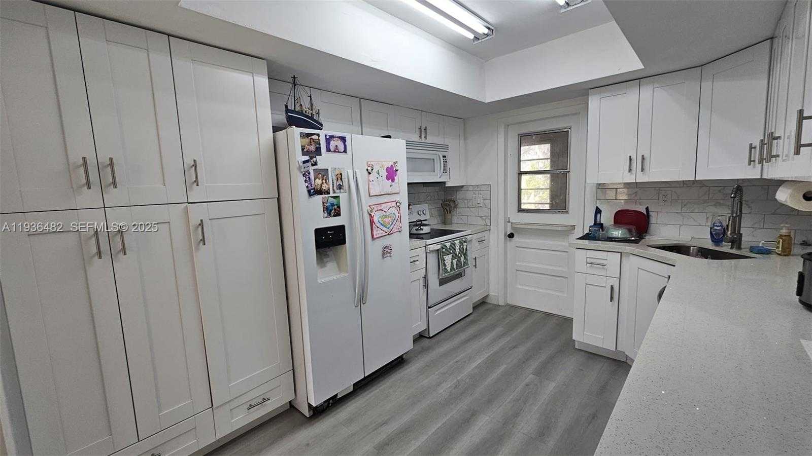 Small Image of 9721 SOUTH WEST 37TH TER #9721, Miami Number 9