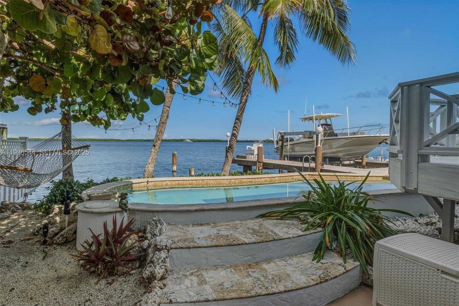 Small Image of 16 NORTH DR, Key Largo Number 15