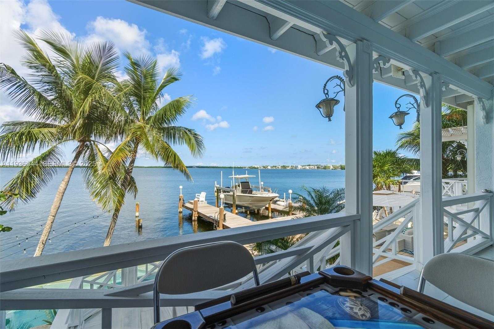 Small Image of 16 NORTH DR, Key Largo Number 22