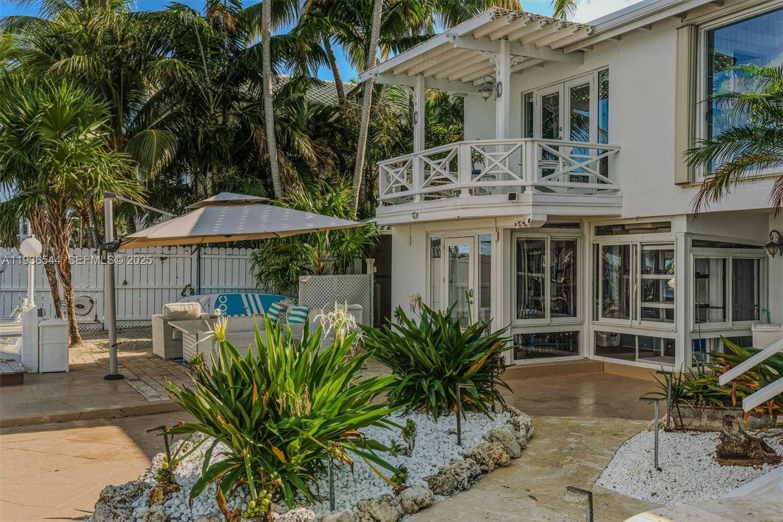 Small Image of 16 NORTH DR, Key Largo Number 26