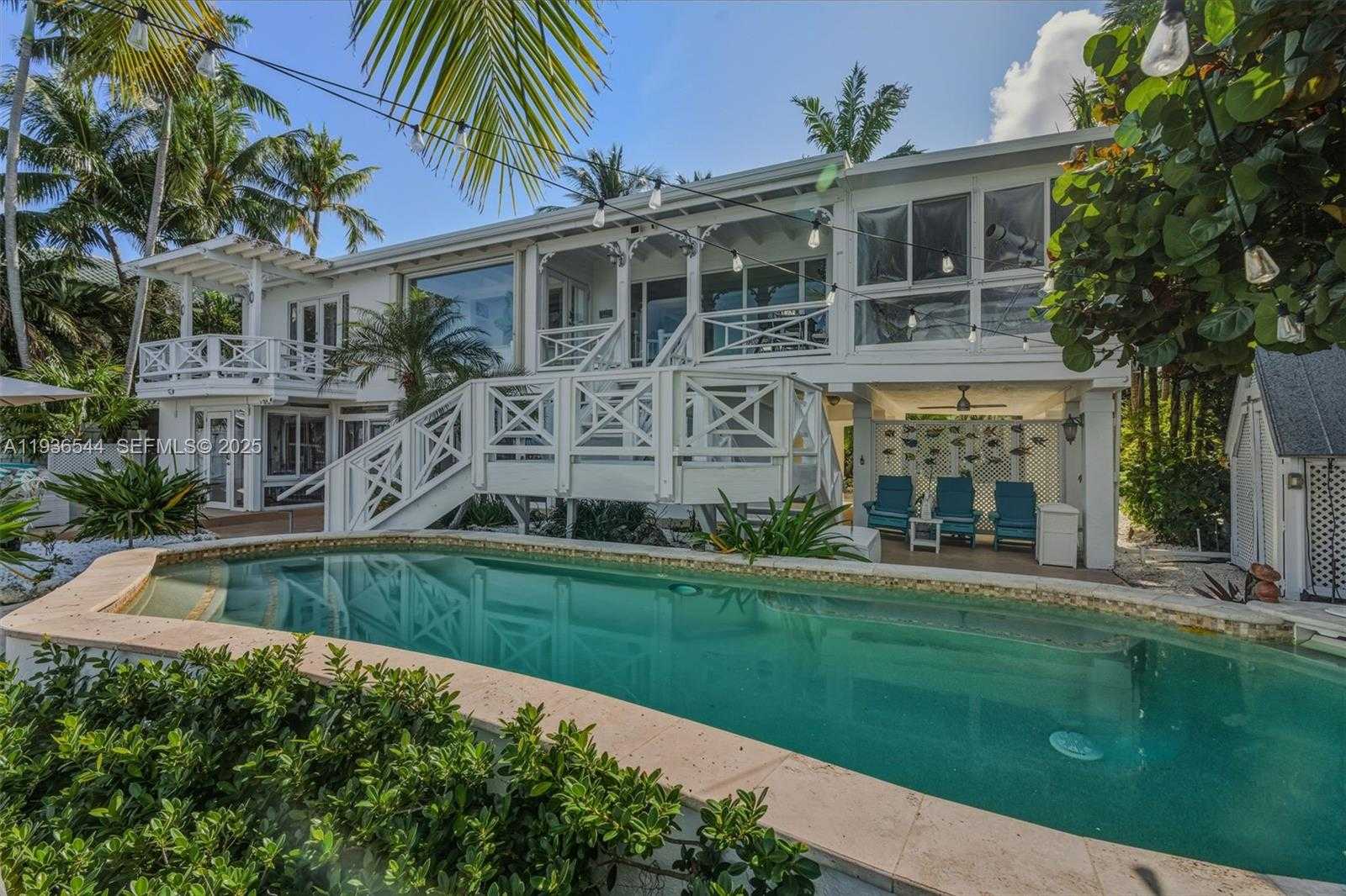 Small Image of 16 NORTH DR, Key Largo Number 31