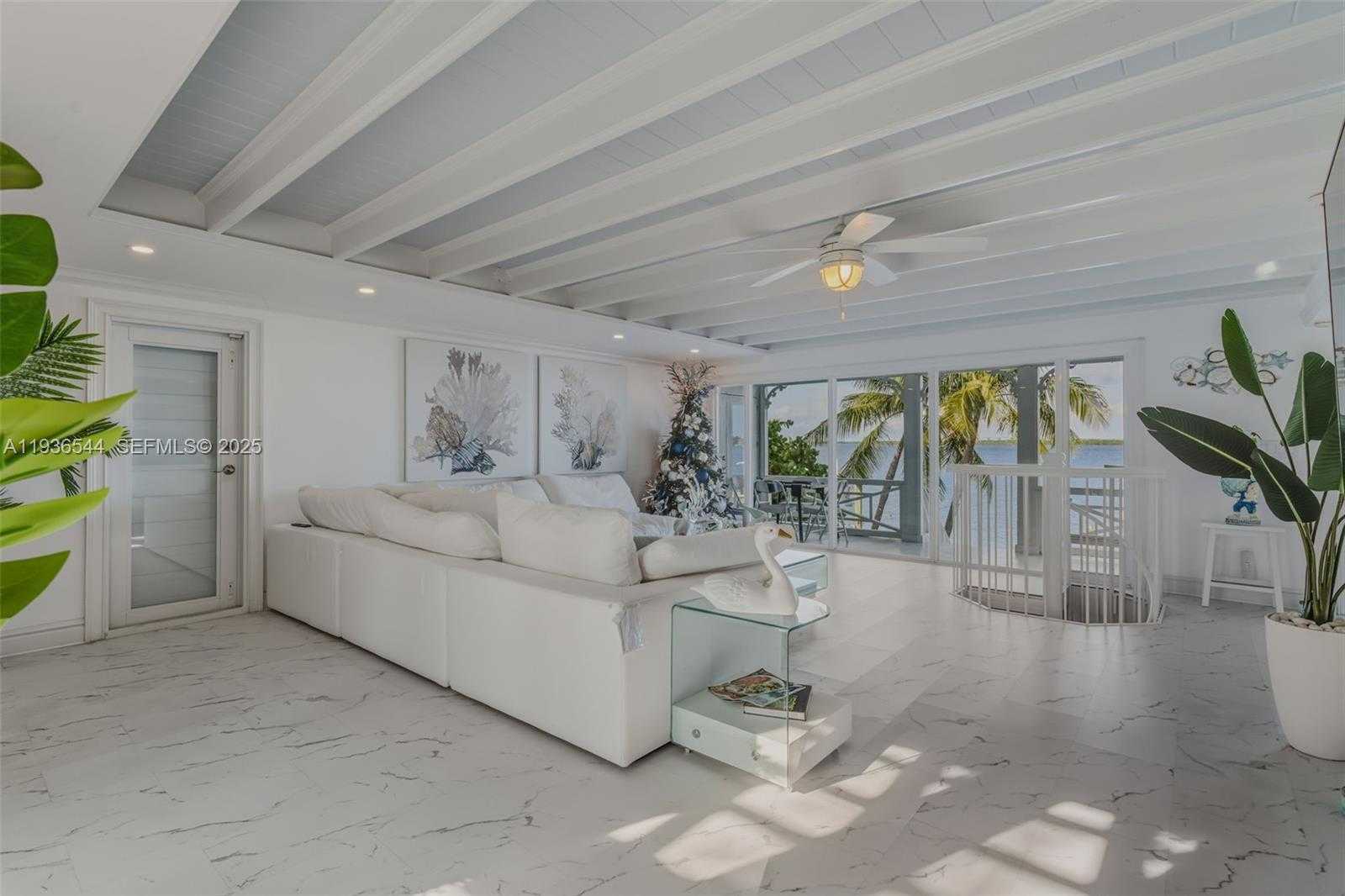 Small Image of 16 NORTH DR, Key Largo Number 34